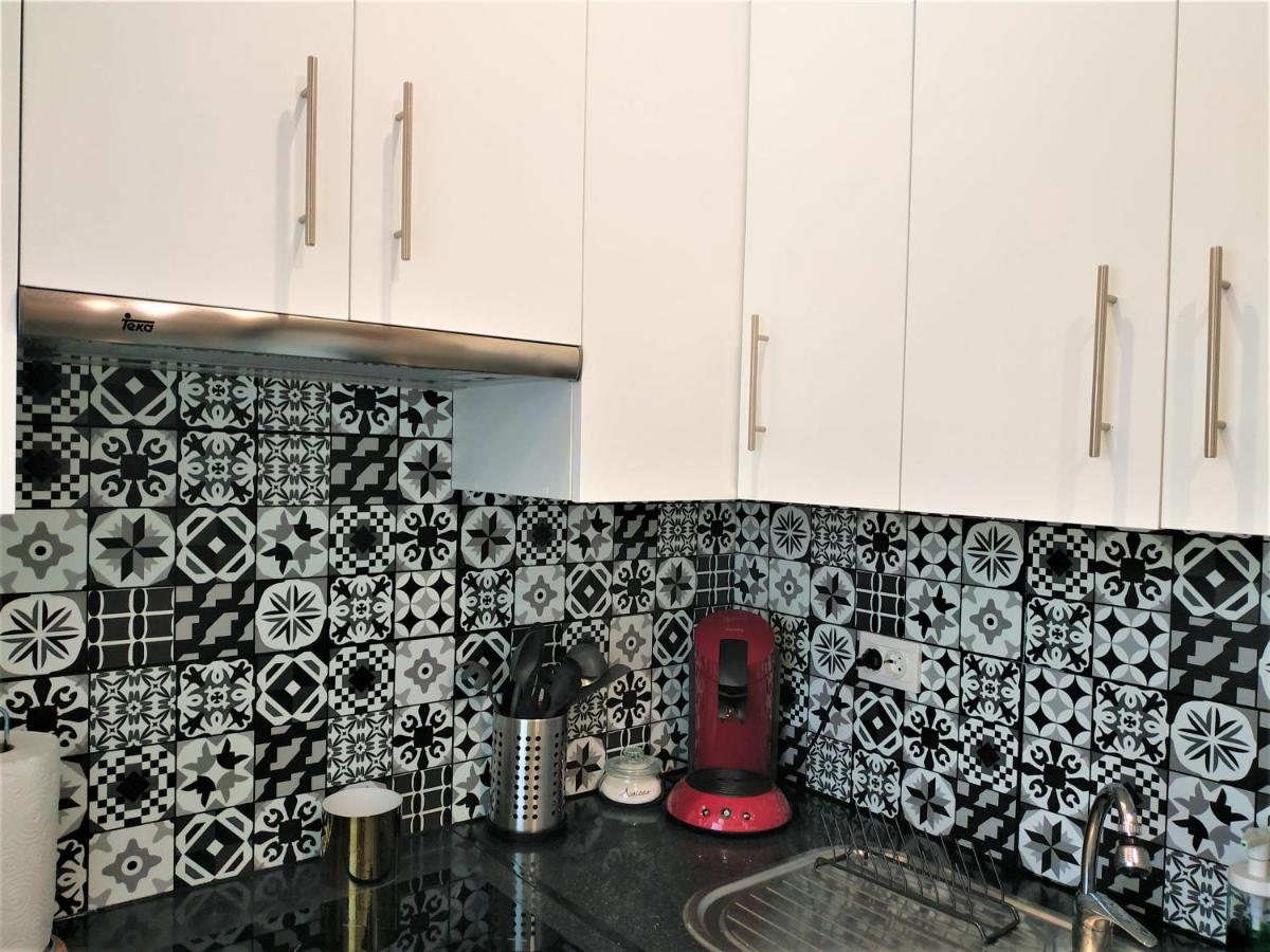 Andys Housing Madrid Rio Apartment Екстериор снимка