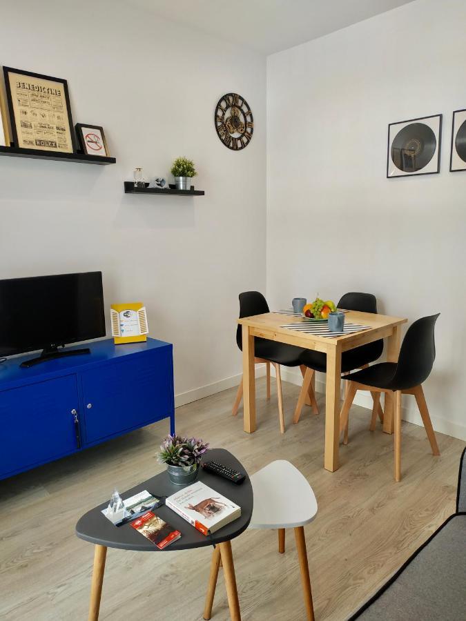 Andys Housing Madrid Rio Apartment Екстериор снимка